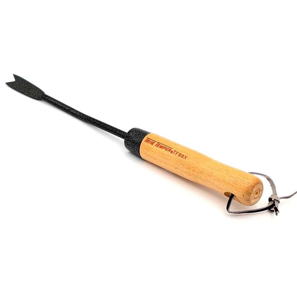 Vintage True Temper TF88X Hand Weeder Dandelion Puller Wood Handle Garden Tool